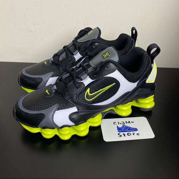 Nike Shox TL Nova Women's Black Lemon Venom Shoes - Picture 3 of 8